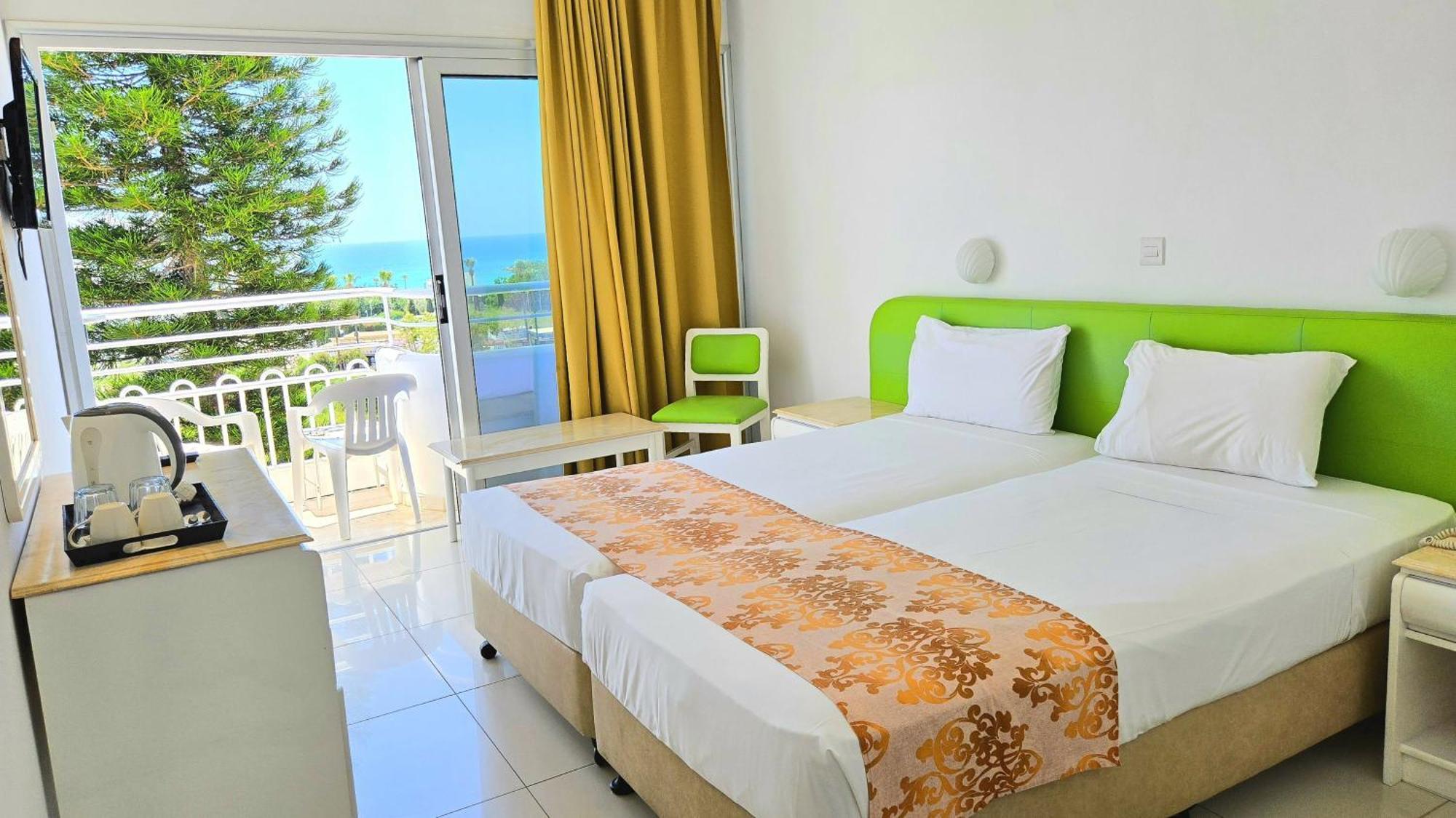 Hotel Corfu 4*