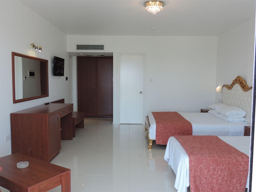 Corfu 4* Ajía Nápa
